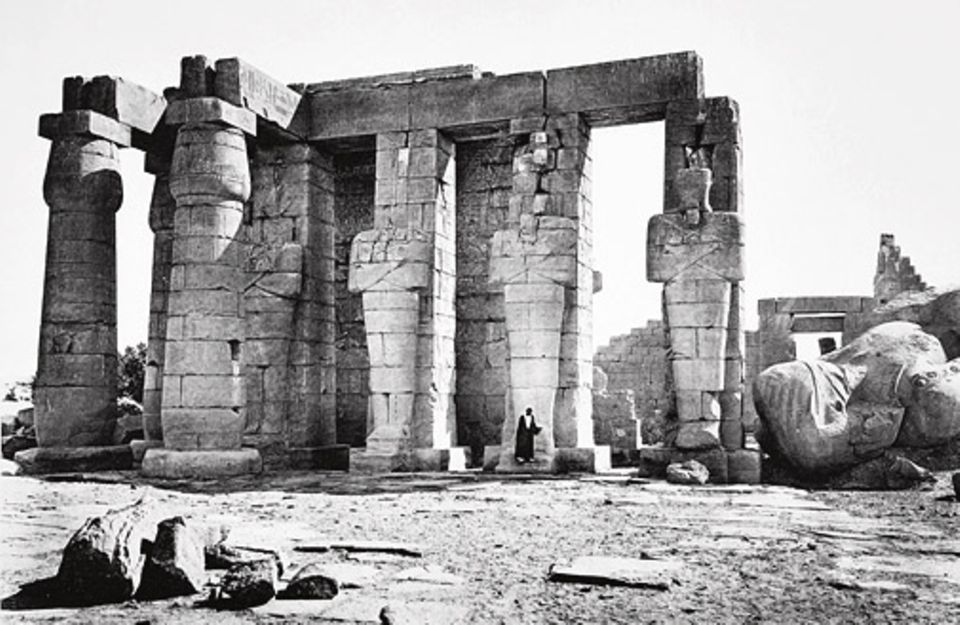 GEO EPOCHE EDITION: Zentren des Glaubens: Kolossale Tempelanlagen errichten die Ägypter entlang des Nil, Meisterwerke der Baukunst. Doch die Heiligtümer dürfen nur wenige Priester betreten