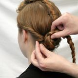 Basteln: Frisur 2: Römische Kaiserin - Bild 15