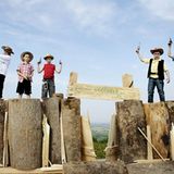 Fotoshow: Jan von Holleben schickt Kinder auf die Reise ins Überall