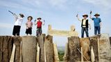 Fotoshow: Jan von Holleben schickt Kinder auf die Reise ins Überall