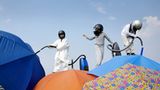 Fotoshow: Jan von Holleben schickt Kinder auf die Reise ins Überall - Bild 4