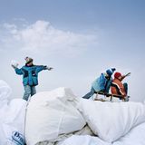 Fotoshow: Jan von Holleben schickt Kinder auf die Reise ins Überall - Bild 10