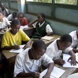 Fotoshow: Vom Straßenkind zum Klassenbesten - Bild 6