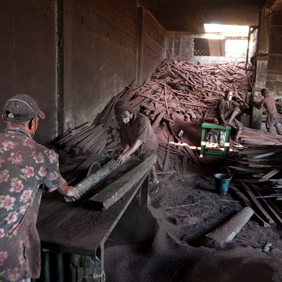 Edelholz-Sägewerk in Antalaha
