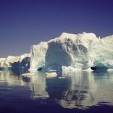 Blauer Himmel in der Disko-Bucht, West-Grönland