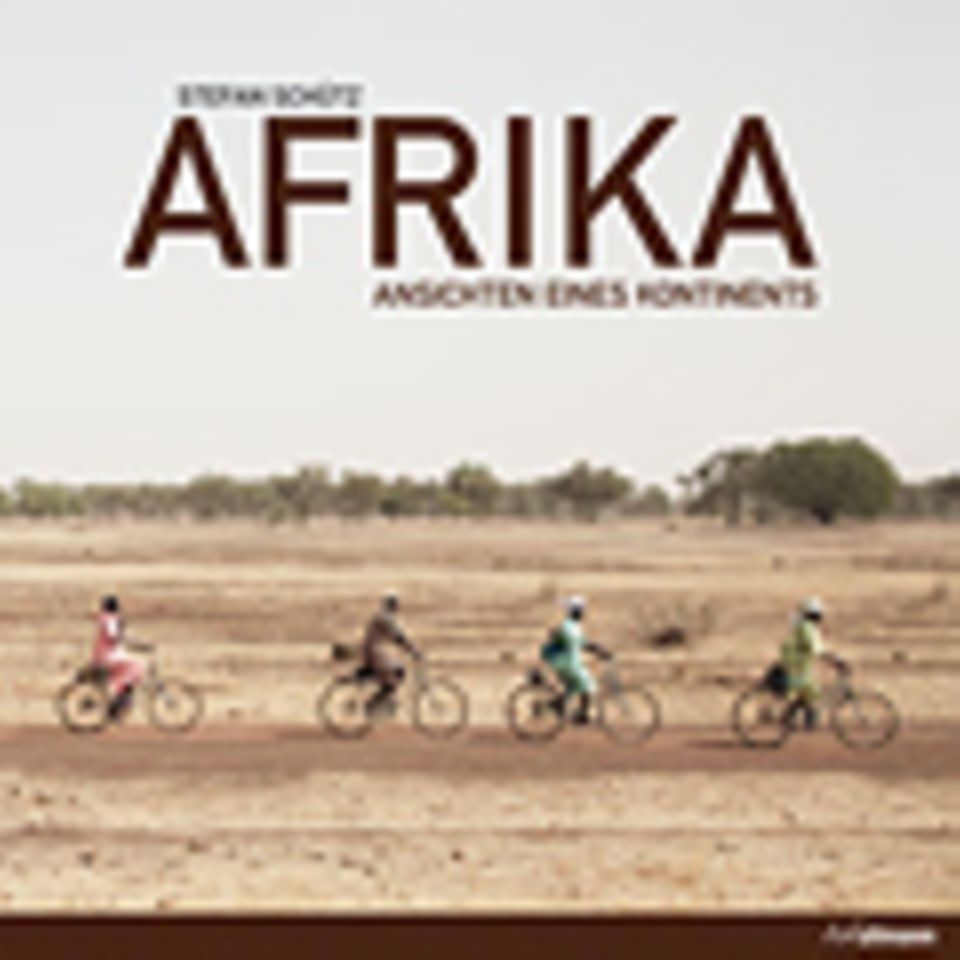 Stefan Schütz Afrika, Ansichten eines Kontinents Gebundene Ausgabe, 320 Seiten Verlag h.f.ullmann Stefan Schütz Afrika, Ansichten eines Kontinents Gebundene Ausgabe, 320 Seiten Verlag h.f.ullmann