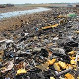 Elektroschrott vergiftet das Flusswasser