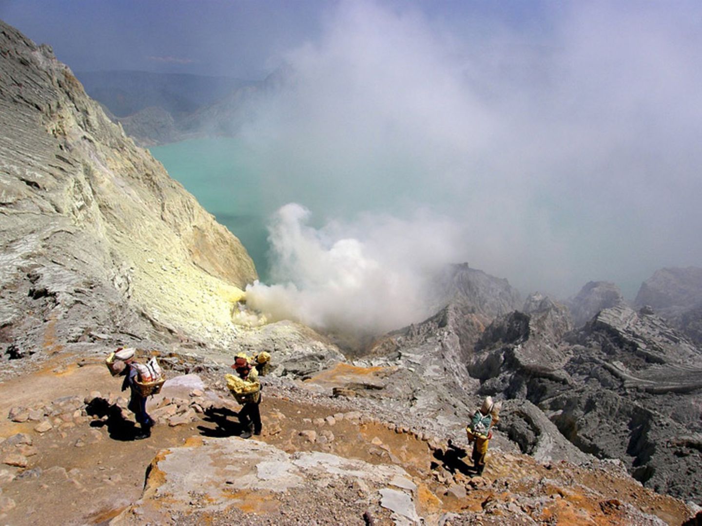 Schwefelträger von Ijen