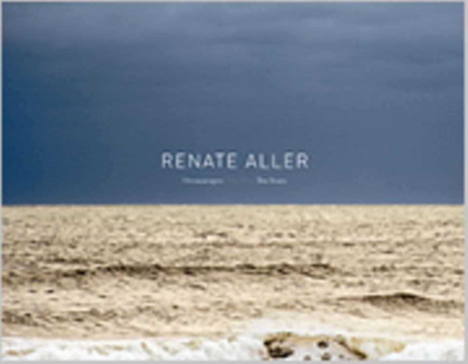 Naturfotografie: Oceanscapes - One view - Ten years Texte von Jasmin Seck, Petra Roettig, Richard B. Woodward Festeinband 84 Seiten 42 Farbabbildungen Naturfotografie: Oceanscapes - One view - Ten years Texte von Jasmin Seck, Petra Roettig, Richard B. Woodward Festeinband 84 Seiten 42 Farbabbildungen