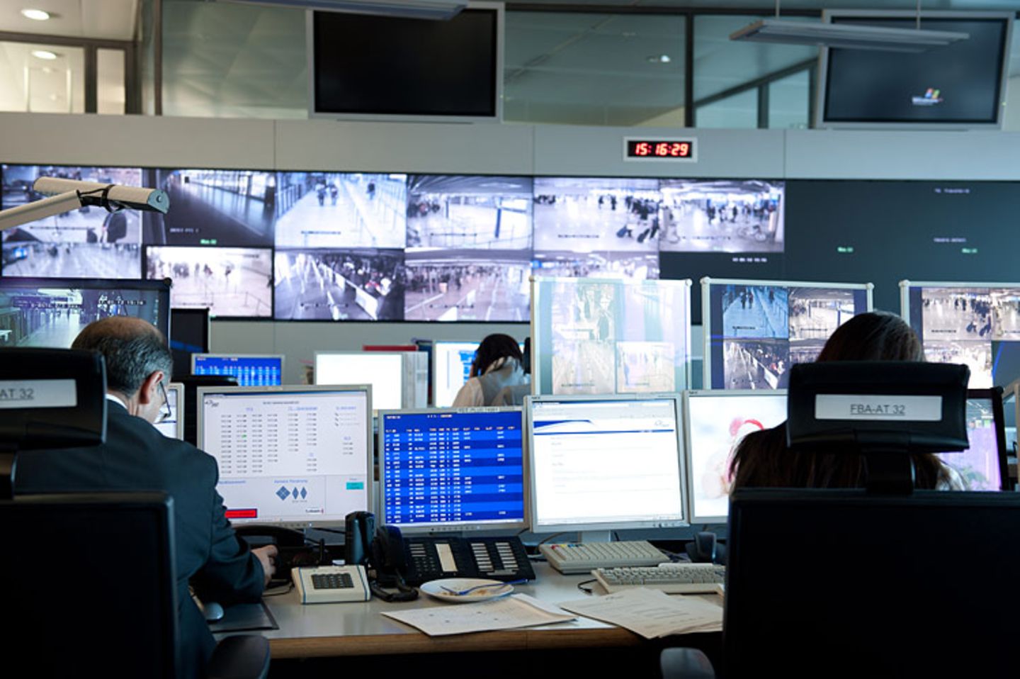 Flughafen: Am Boden geblieben - Bild 3