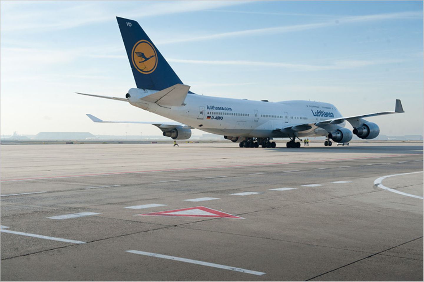 Flughafen: Am Boden geblieben - Bild 10 Flughafen: Am Boden geblieben - Bild 10