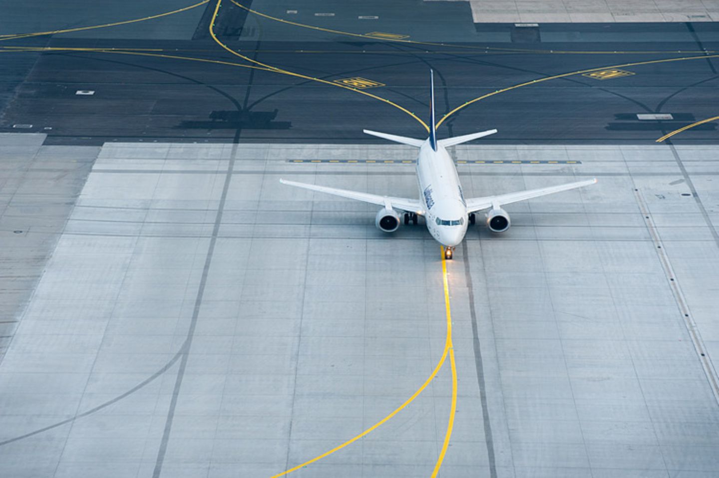 Flughafen: Am Boden geblieben - Bild 11
