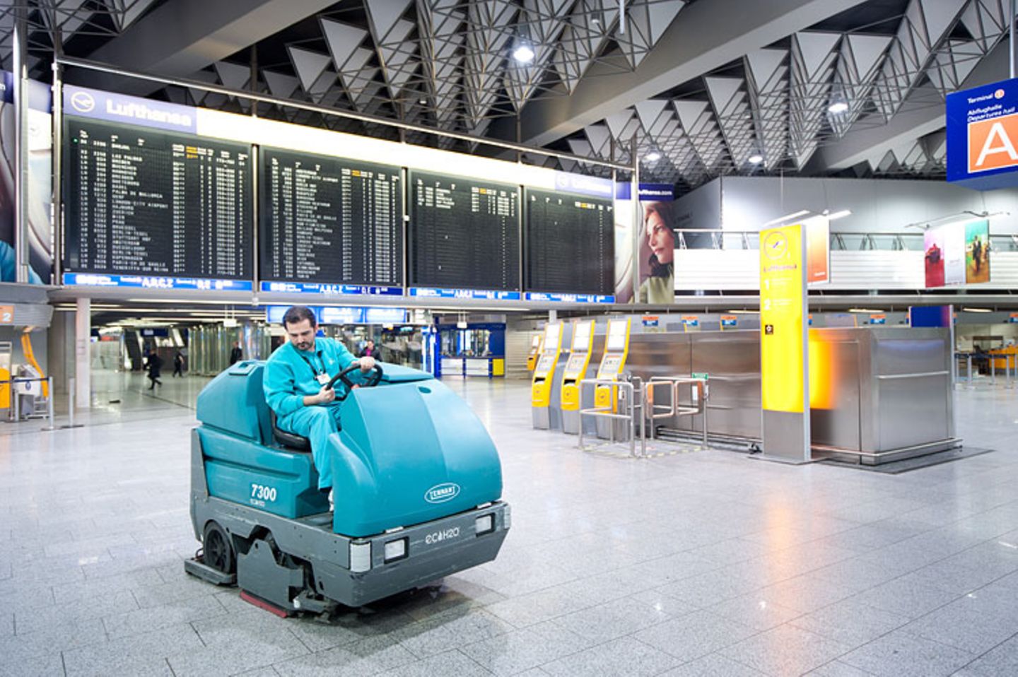Flughafen: Am Boden geblieben - Bild 13