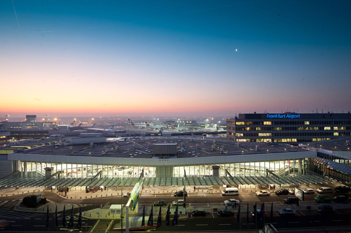 Flughafen: Am Boden geblieben - Bild 15 Flughafen: Am Boden geblieben - Bild 15