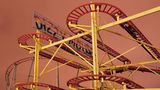 Kupferne Nächte: Wiener Prater um Mitternacht
