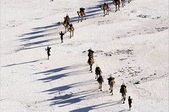 Touristische Begegnungen: Bitte anklopfen: Tourismus und indigene Völker - Bild 2