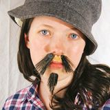 GEOlino Werkstatt: Basteltipp: Schminkfarbe und Knete - Bild 3