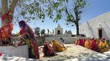 Kumbhalgarh: Puja in einem Dorftempel