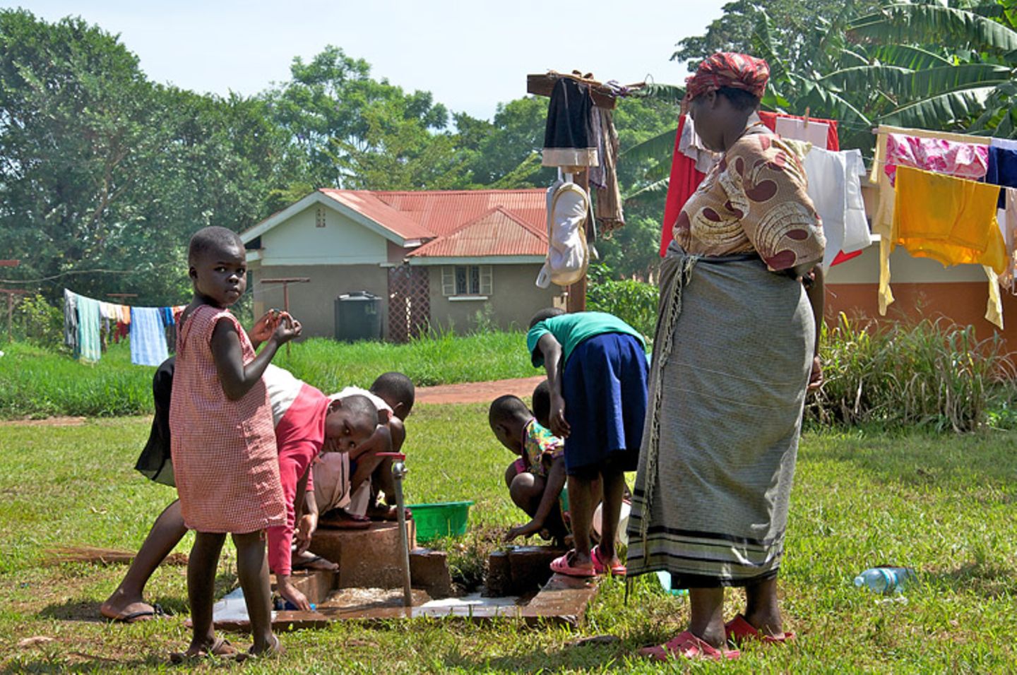 Hoffnung für Waisenkinder in Uganda - Bild 5