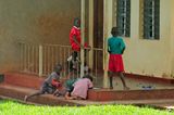 Hoffnung für Waisenkinder in Uganda - Bild 9