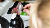 Basteln: Basteltipp: Schrottroboter, Pappkühe & Co. - Bild 14