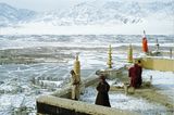 Auf dem Dach des Klosters Thiksey (1982)