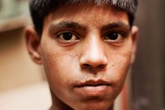 UNICEF: Warum Rajib täglich schuftet