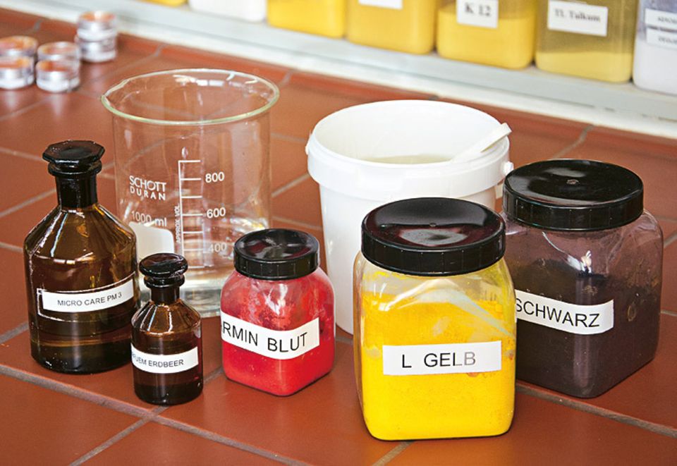 Kunstblut: Ein blutiges Geschäft - Bild 2 - [GEOLINO]