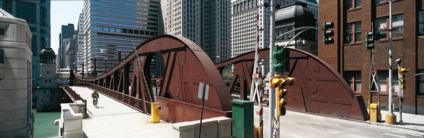 Michigan Avenue Bridge