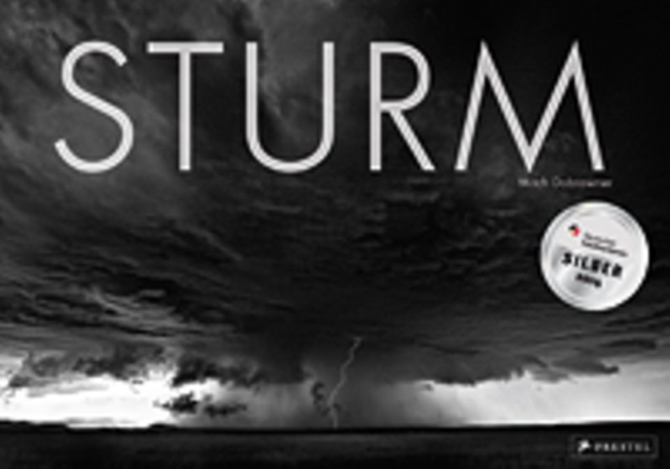 Fotogalerie: Mitch Dobrowner, G. Ehrlich (Text) Sturm Prestel Verlag 2013 Geb., 96 Seiten, 39,95 Euro Mehr Infos Fotogalerie: Mitch Dobrowner, G. Ehrlich (Text) Sturm Prestel Verlag 2013 Geb., 96 Seiten, 39,95 Euro Mehr Infos