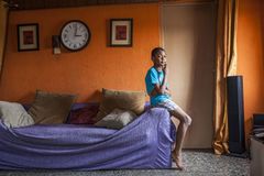 Stadtkinder: Lagos: Owen, 9 Jahre - Bild 2