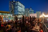 Open-Air-Kino: Auf der Dachterrasse des Curtis House in Melbourne, Australien