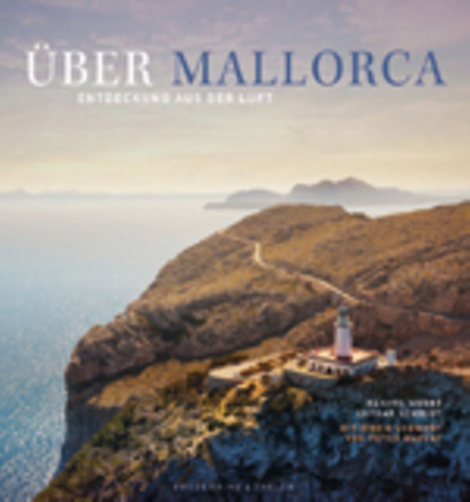 Fotogalerie: Über Mallorca, Danyel André, Lothar Schmidt, 224 Seiten, Texte auf Deutsch, 49,99 Euro, erschienen bei Frederiking & Thaler Verlag, 2014