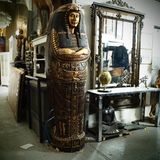 Requisiten: Fotostrecke: Das Requisitenlager "Axis Mundi" - Bild 4