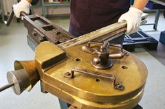 Musikinstrumente: Musik: Wie Hörner gebaut werden - Bild 3