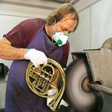 Musikinstrumente: Musik: Wie Hörner gebaut werden - Bild 7