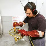 Musikinstrumente: Musik: Wie Hörner gebaut werden - Bild 9