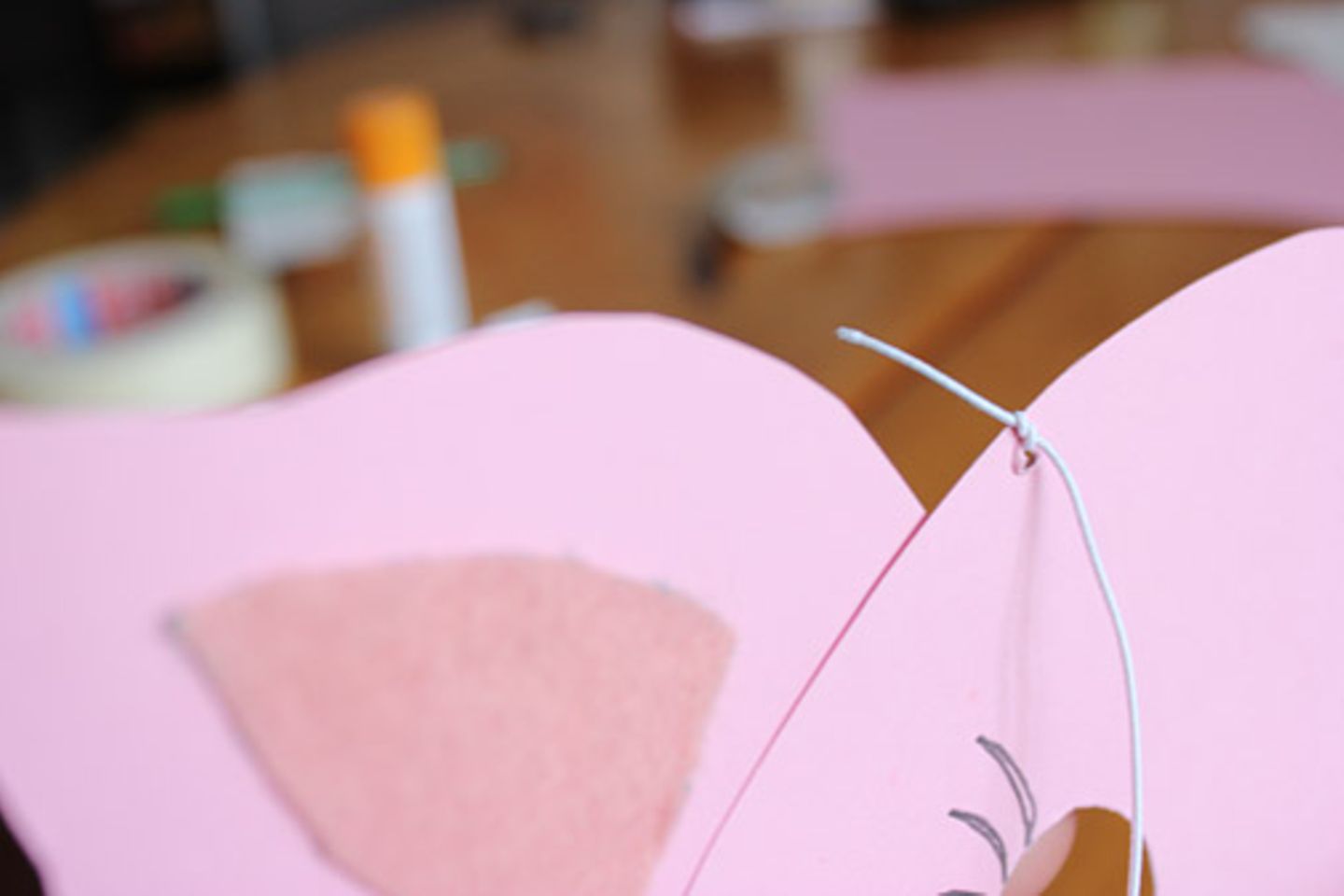 Karneval: Basteltipp: Faschingsmasken aus Pappe - Bild 12