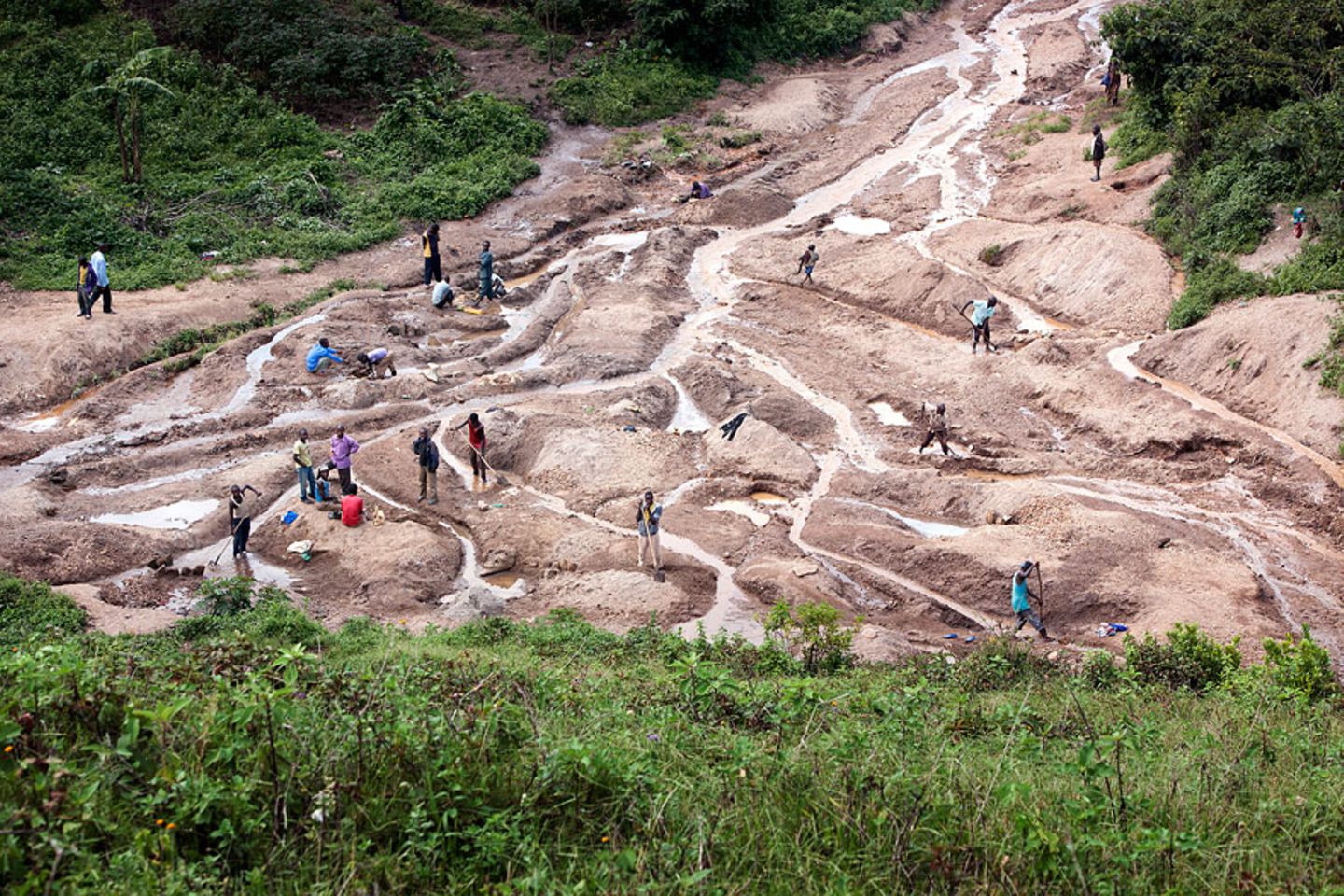 Konfliktfreier Zinnabbau im Ostkongo Konfliktfreier Zinnabbau im Ostkongo