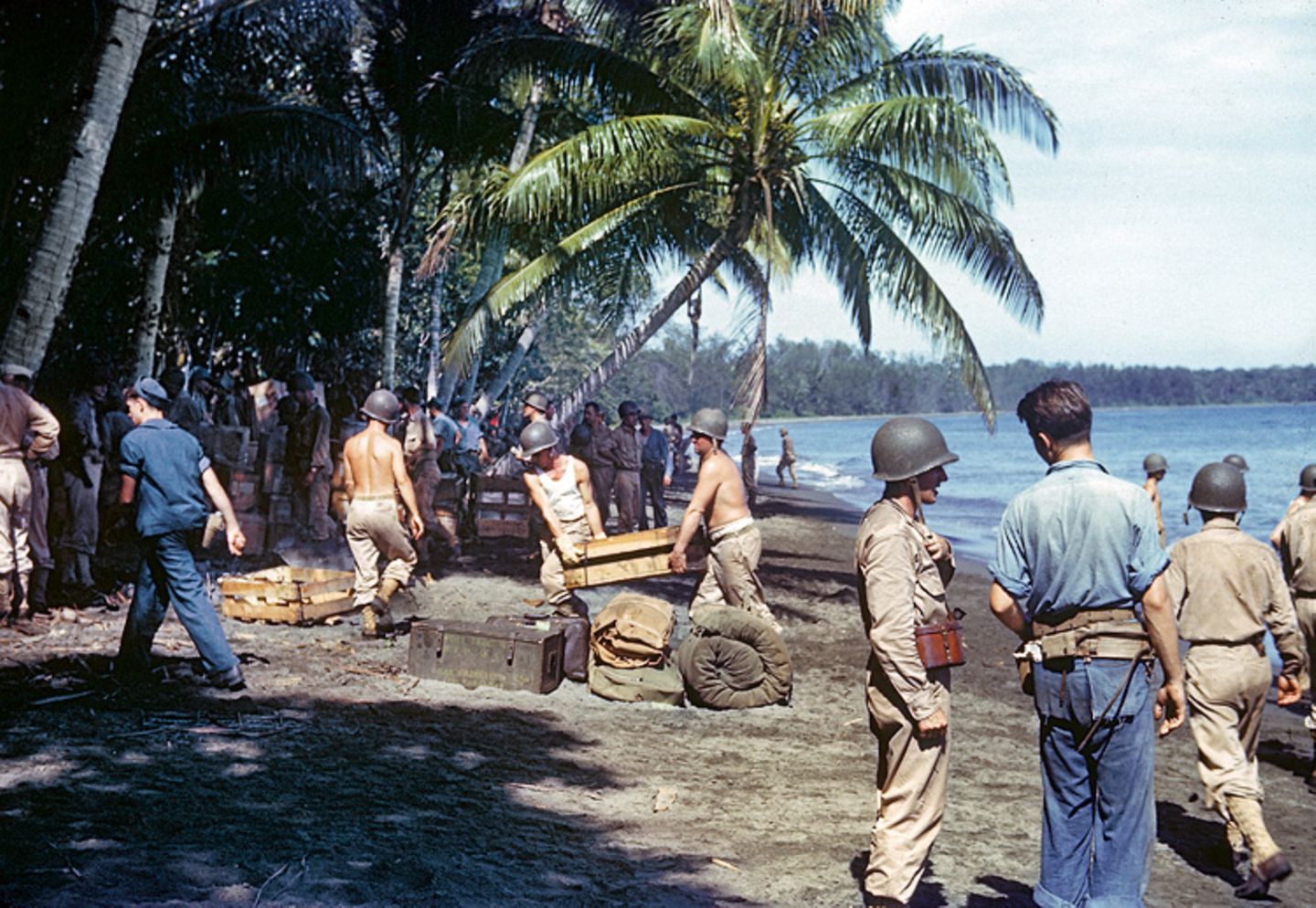 Zweiter Weltkrieg: Bildstrecke: Springen von Insel zu Insel