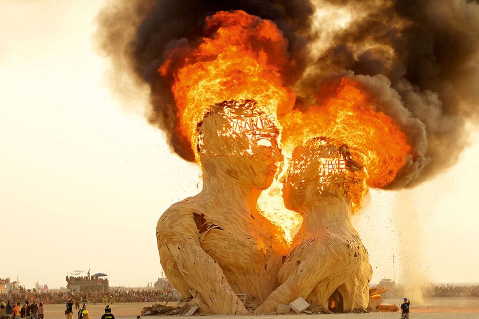 USA: Feuer und Kunst in der Wüste - Art of Burning Man