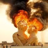 Embrace, 2014, von Kevan Christiaens, Kelsey Owens, Bill Tubman, Joe Olivier, Matt Schultz und the Pier Group