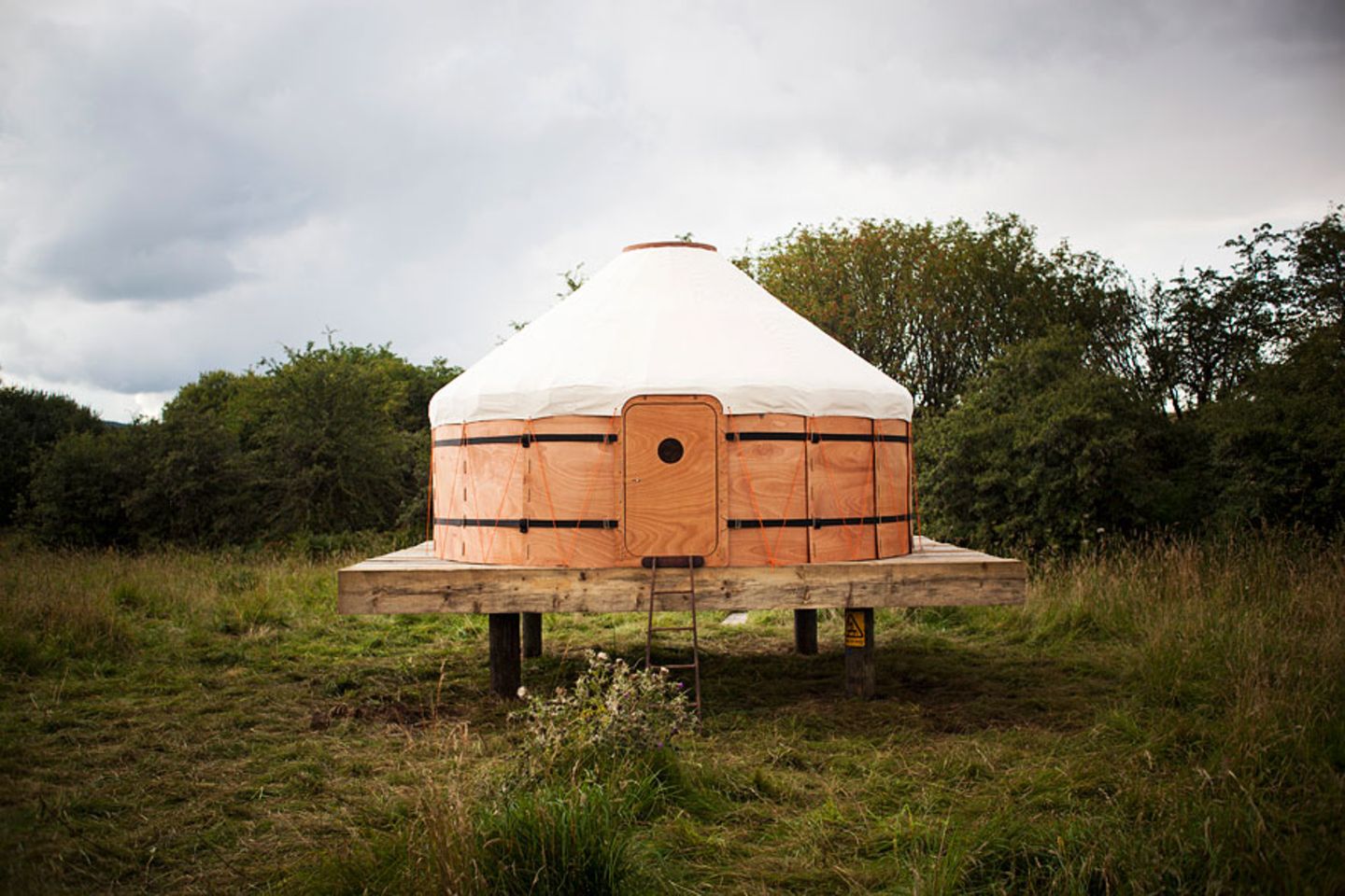 Trakke / Alec Farmer & Uula Jero Jero Yurt