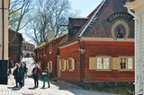 Stockholm: Anstoßen im Freilichtmuseum Skansen