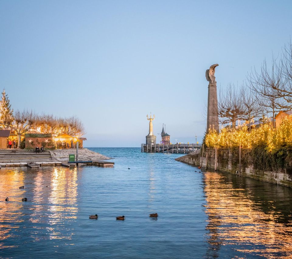 Weihnachtsmarkt am See in Konstanz