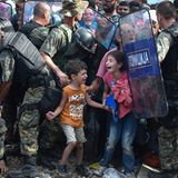 Kinder an der Grenze