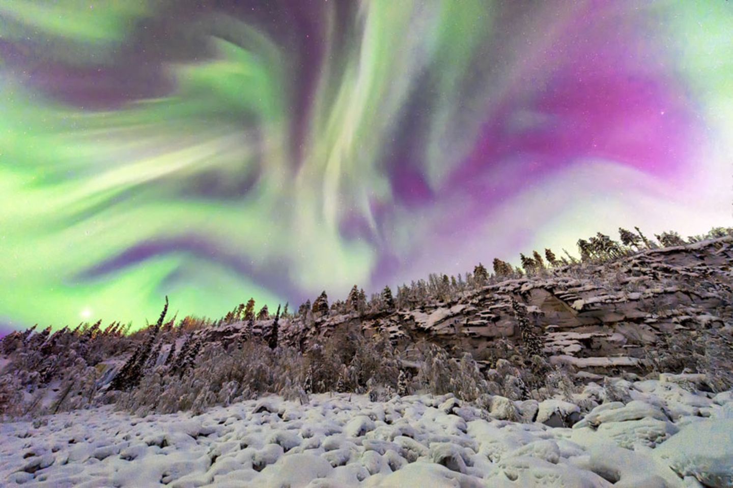 Aurora am Eisfall