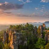 Sonnenaufgang über der Bastei