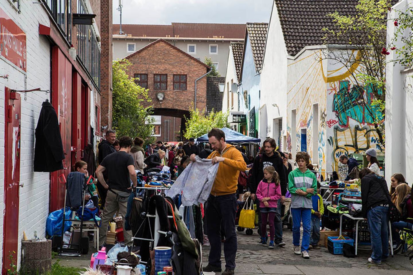 Zehn Fehlkäufe im Secondhandladen oder auf dem Flohmarkt verkaufen Zehn Fehlkäufe im Secondhandladen oder auf dem Flohmarkt verkaufen