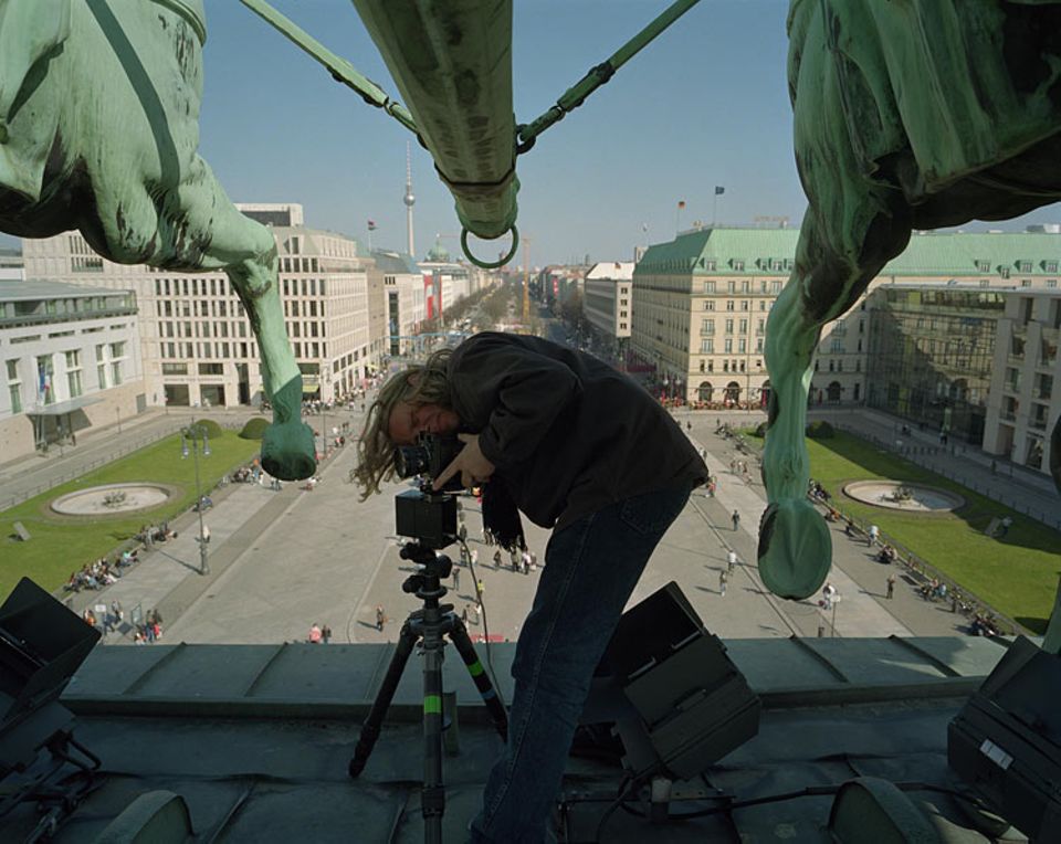 Auf der heiligen Kuh der Berliner Behörden: GEO-Special-Fotograf Harf Zimmermann Auf der heiligen Kuh der Berliner Behörden: GEO-Special-Fotograf Harf Zimmermann